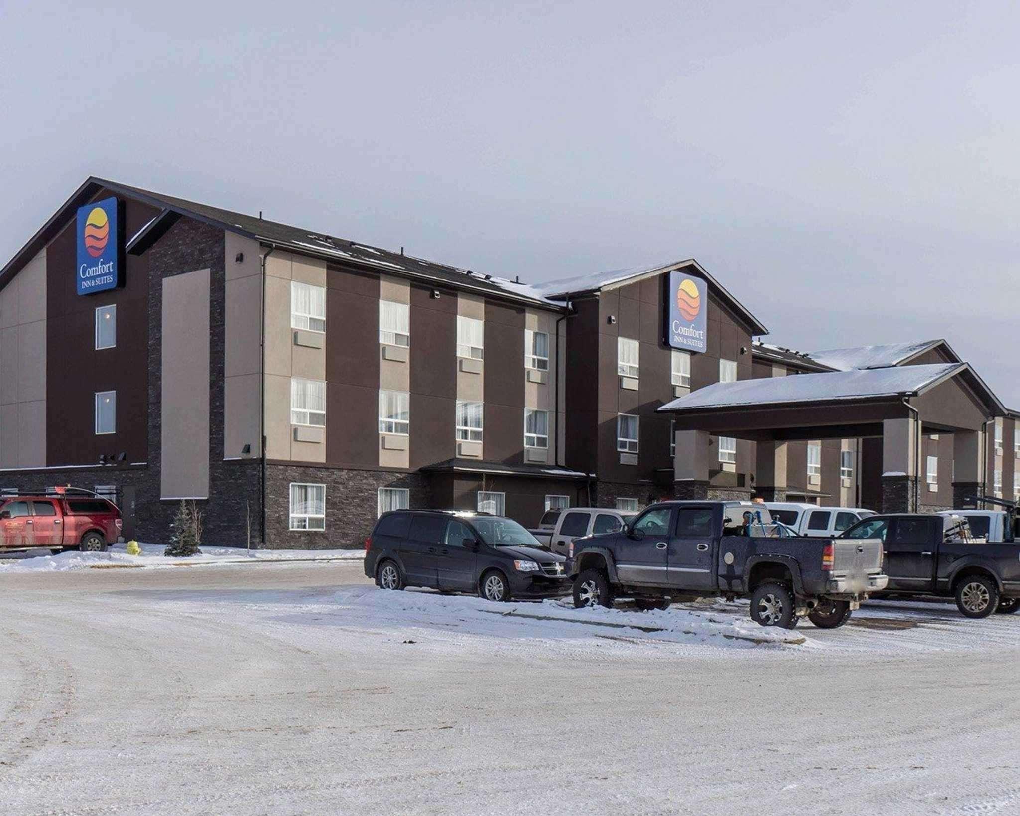 Comfort Inn & Suites Fox Creek Bagian luar foto