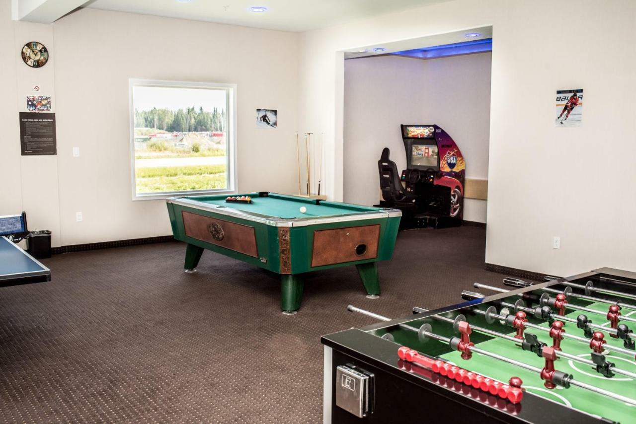 Comfort Inn & Suites Fox Creek Bagian luar foto